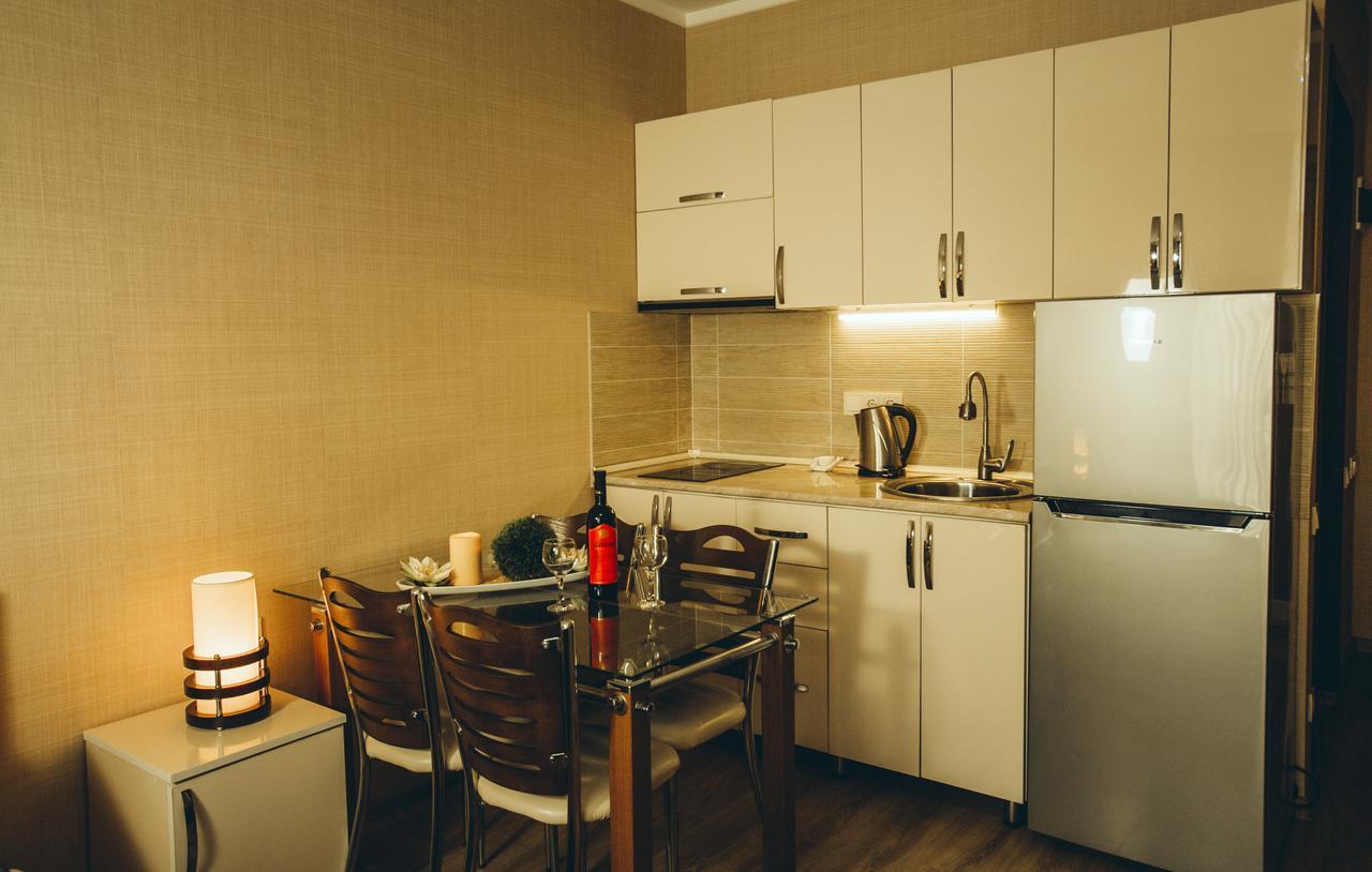 Sea Towers Suite Batumi Exterior photo