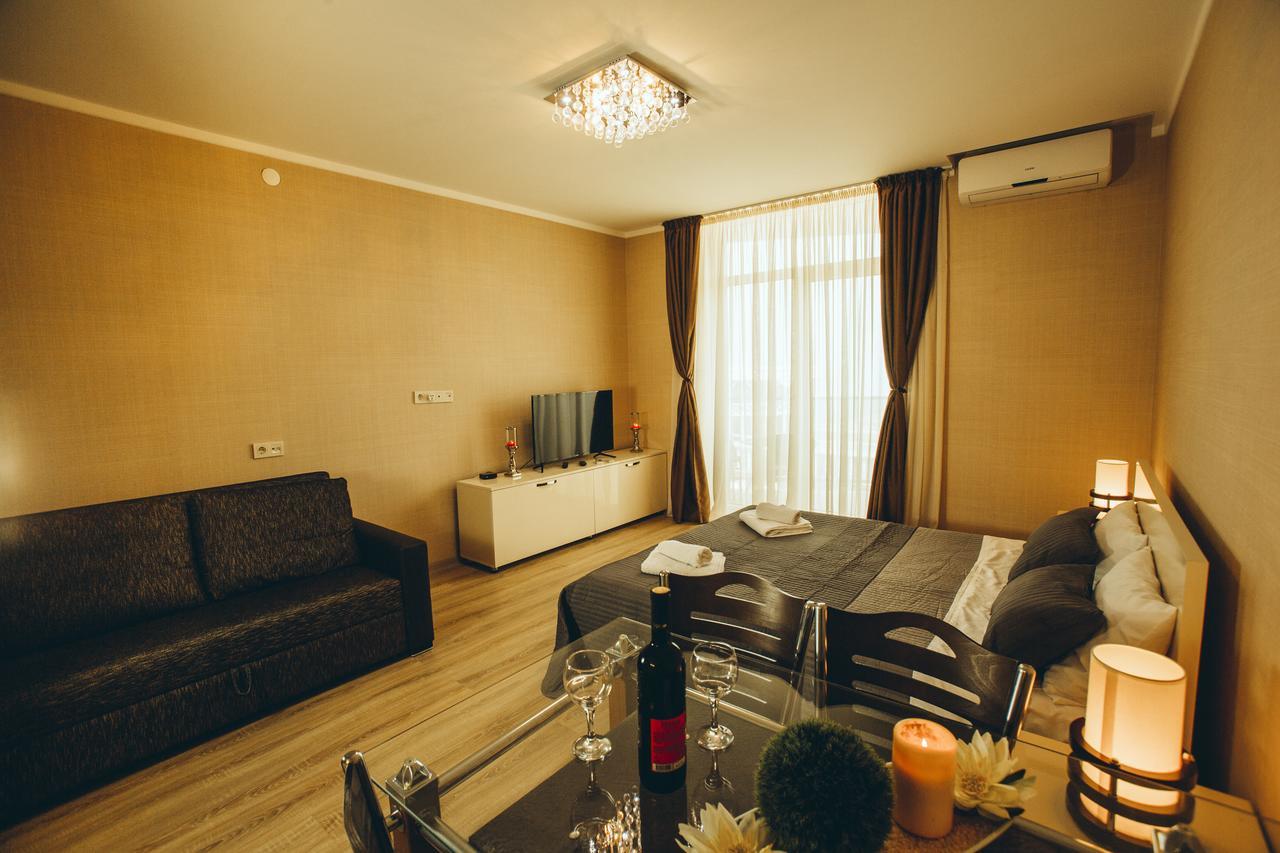Sea Towers Suite Batumi Exterior photo