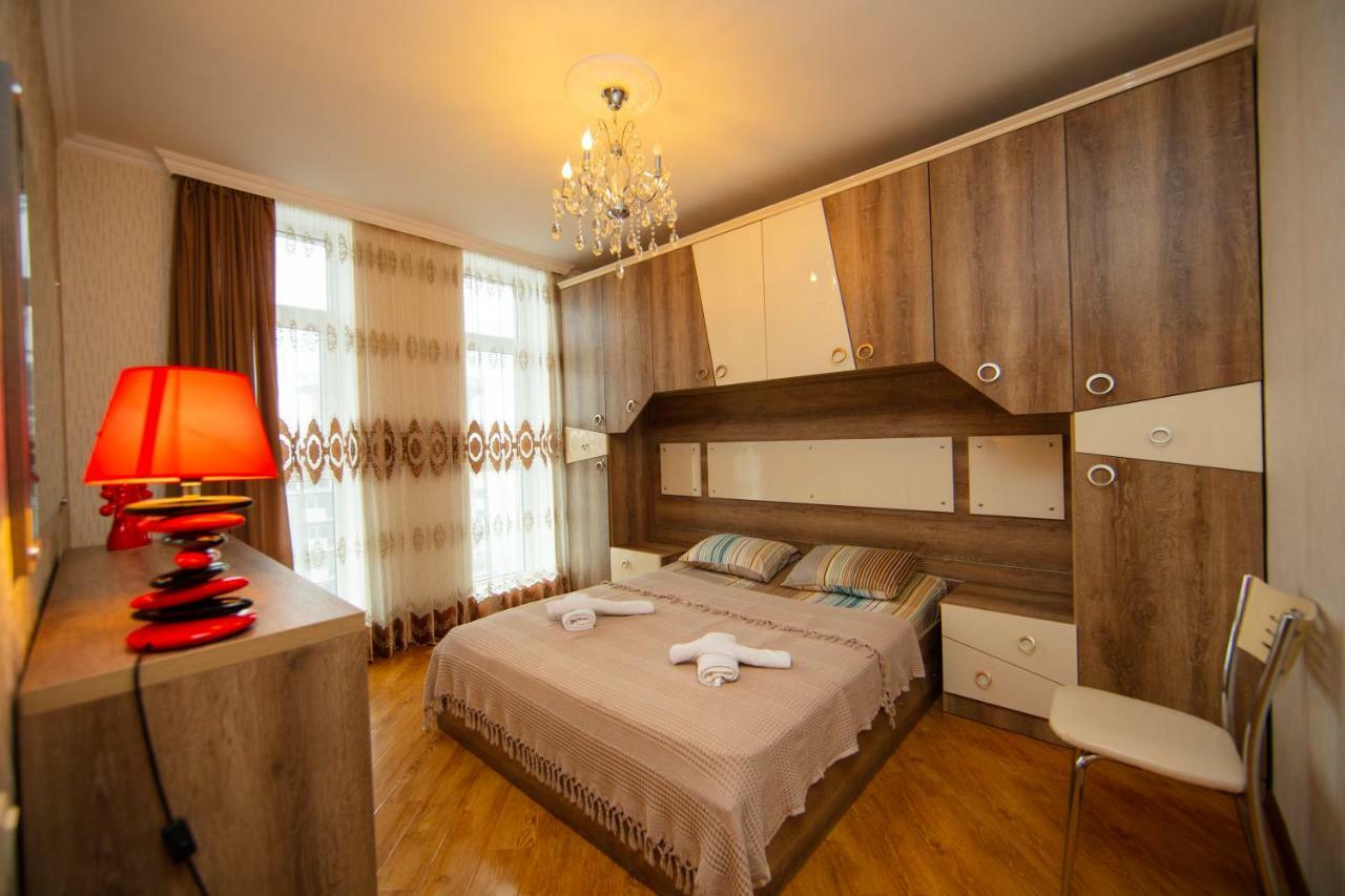 Sea Towers Suite Batumi Exterior photo